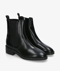 Botines CORINA M5855 en negro