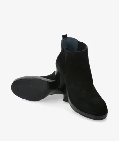 Botines Funny Lola 452 en serraje negro