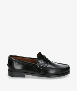 Castellanos Traveris 93000 en negro