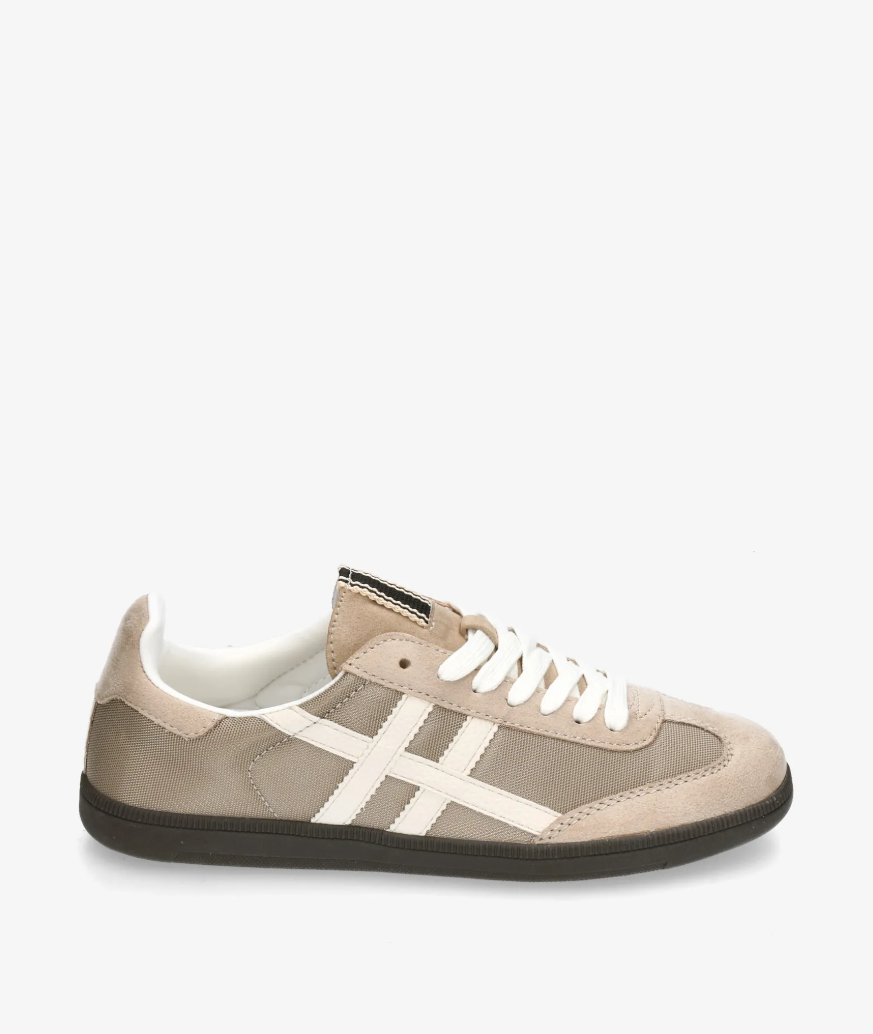 Deportivos CORINA M5520 en beige