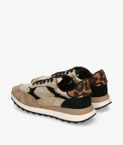 Deportivos CORINA M5550 en beige