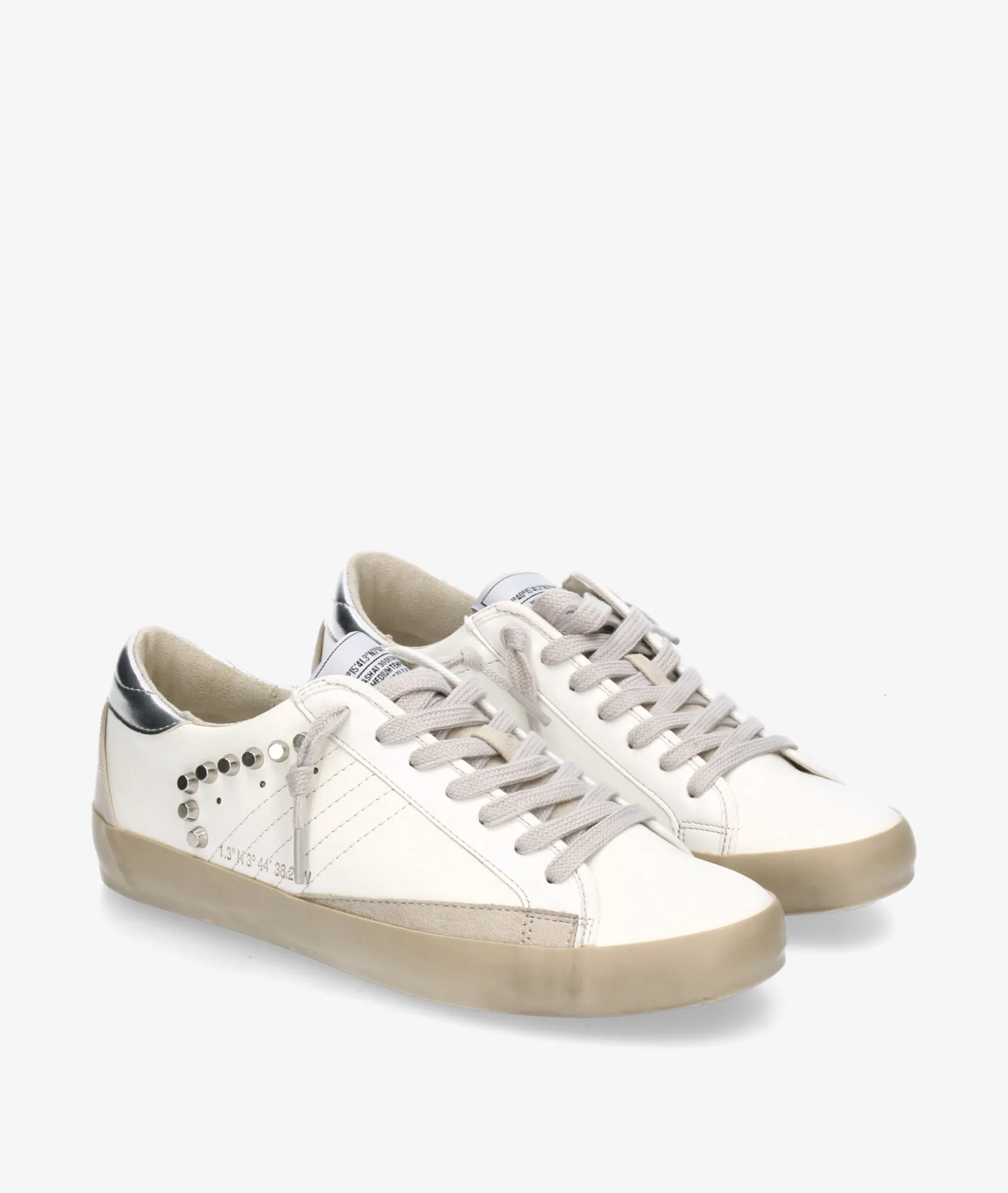 Deportivos CORINA M5500 en blanco
