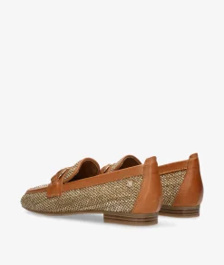 Mocasines Carmela 163219 en camel