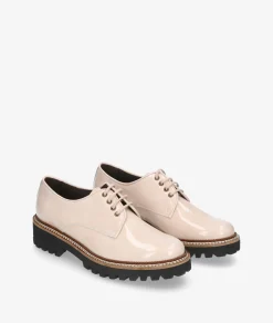 Zapatos inglés Kénnebec 7050 en charol beige