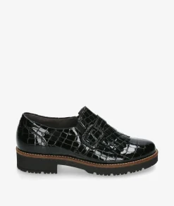 Zapatos Pitillos 10772 en charol negro
